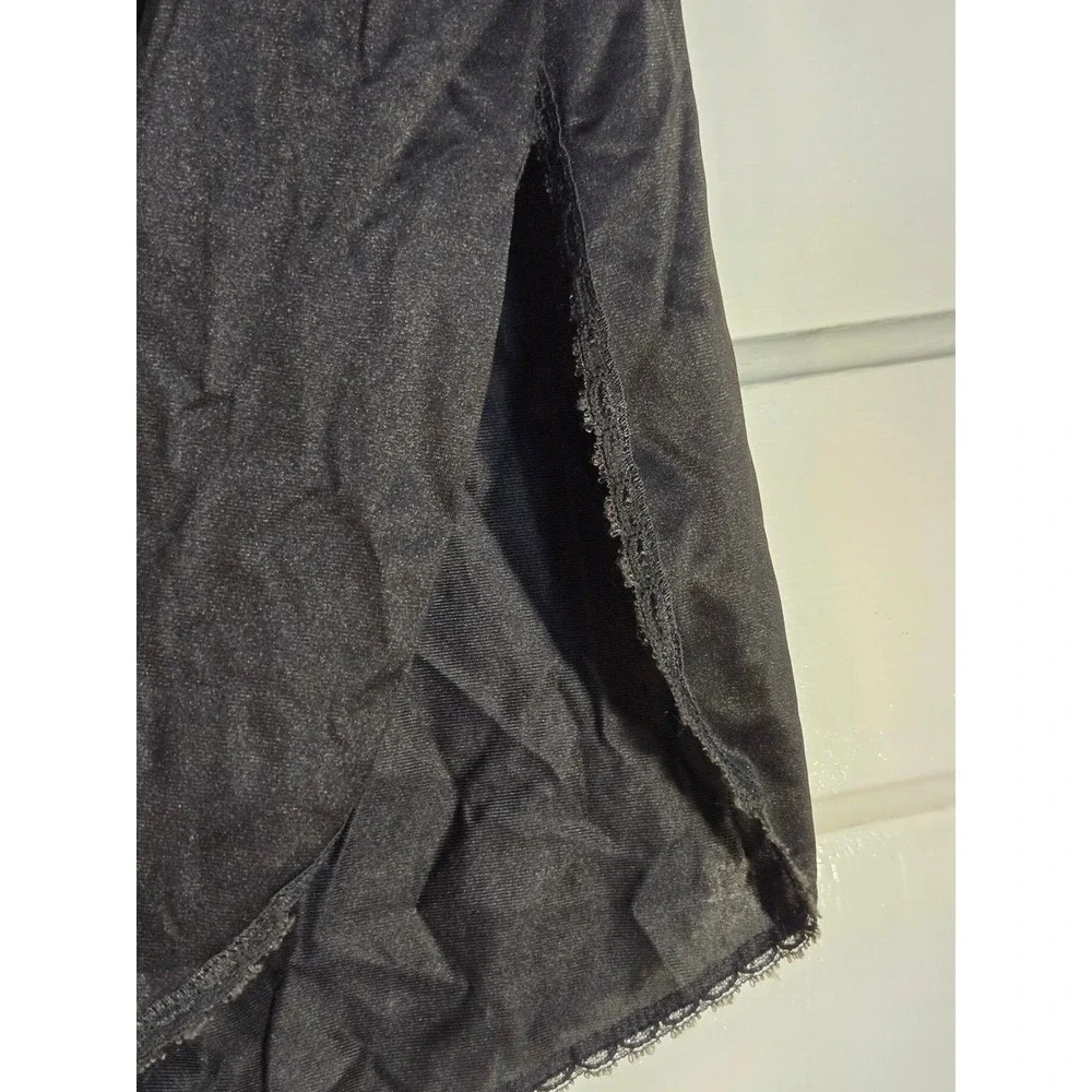 Vintage Vanity Fair Black Nylon Tricot Half Slip Lace Trim Side Slit Medium 20in